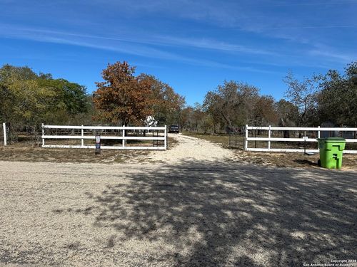 235 E King Phillips Ave, Poteet, TX, 78065-3797 | Card Image