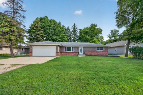 307 W Lincoln Ave, Gardner, IL, 60424-7020 | Card Image