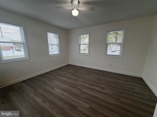 6-196 N Broadway, PENNSVILLE, NJ, 08070-1421 | Card Image