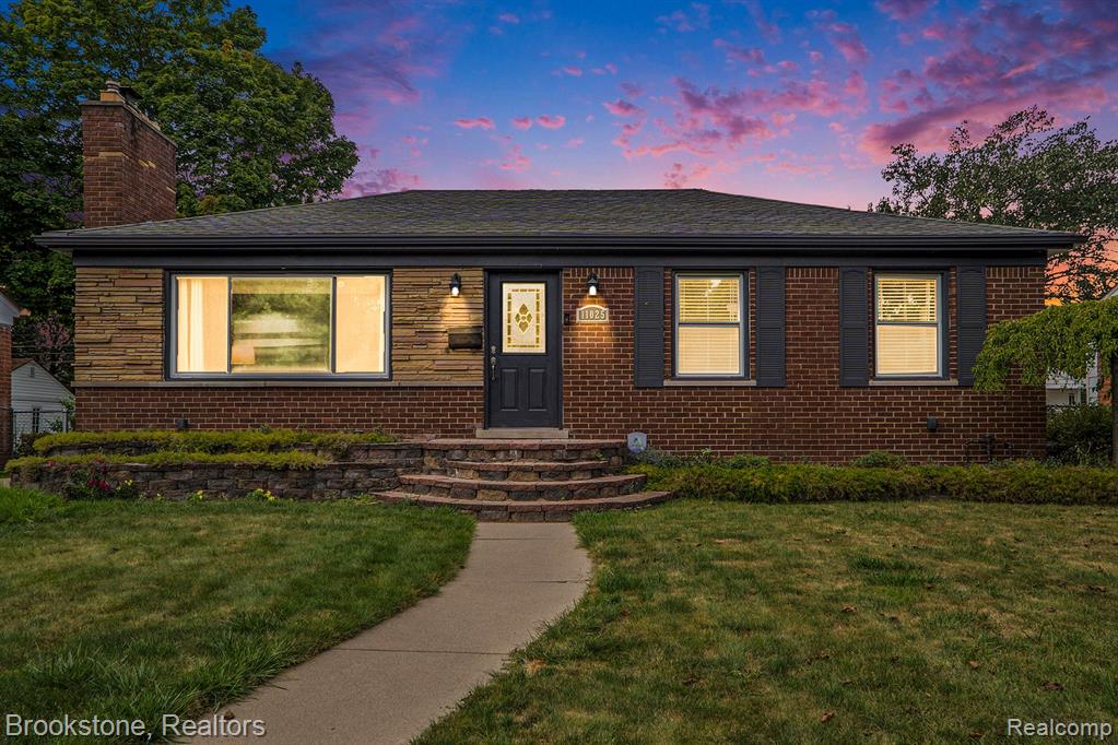 Hubbard St, Livonia, MI 48150