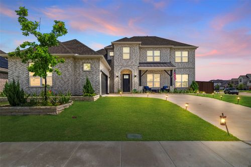 745 Lemmon Ln, Forney, TX, 75126-2704 | Card Image