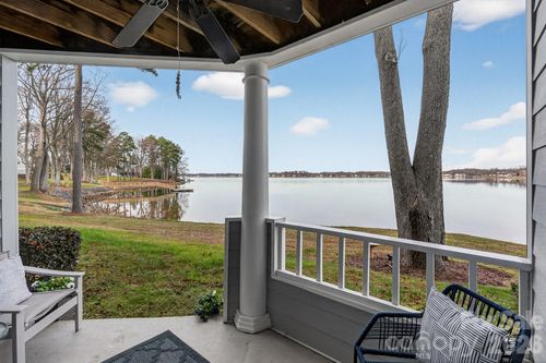 367 Northwest Dr, Davidson, NC, 28036-8994 | Card Image