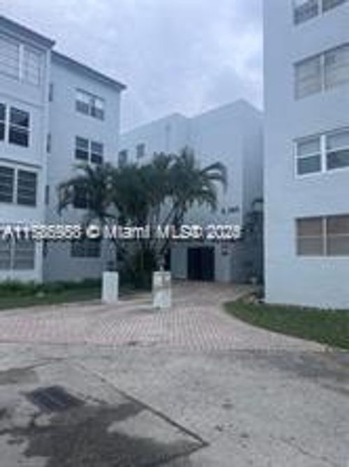 apt-317k-2860 Somerset Dr, Lauderdale Lakes, FL, 33311-9366 | Card Image