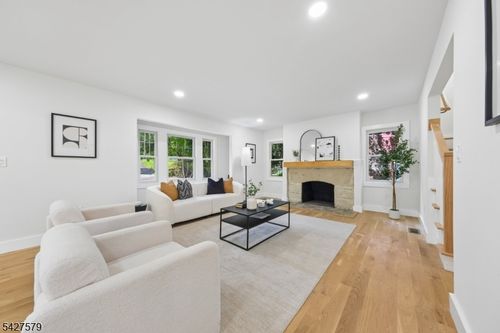 216 Gregory Ave, West Orange, NJ, 07052-4400 | Card Image