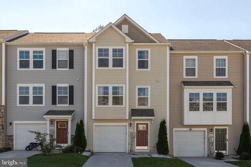 68 Tate Manor Dr, CHARLES TOWN, WV, 25414-1008 | Card Image