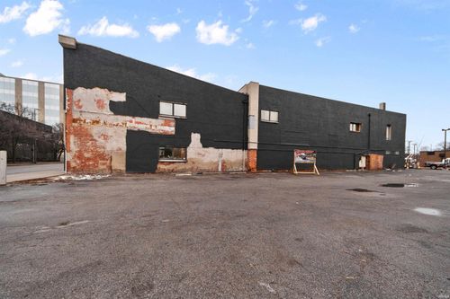 1415 S Calhoun St, Fort Wayne, IN, 46802-3421 | Card Image