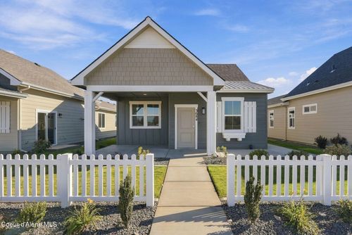 3684 N Heton St, Post Falls, ID, 83854-3831 | Card Image