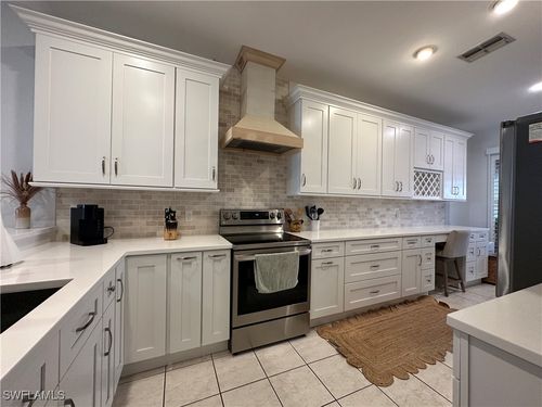 d-8-1728 Morning Sun Ln, NAPLES, FL, 34119-3319 | Card Image