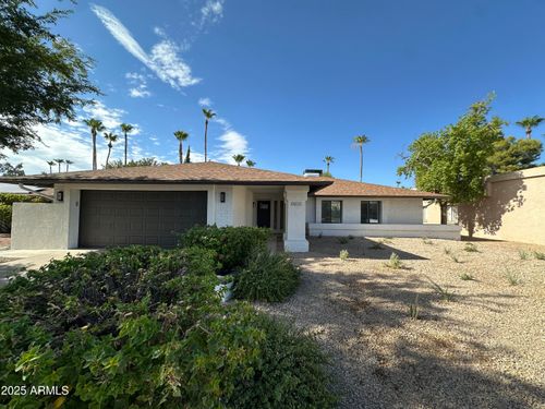 6712 E Beverly Ln, Scottsdale, AZ, 85254-5678 | Card Image