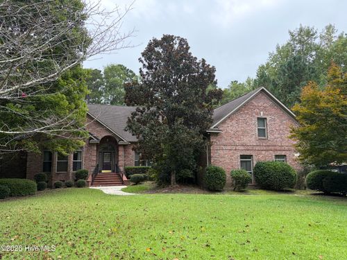 307 Taberna Cir, New Bern, NC, 28562-7040 | Card Image