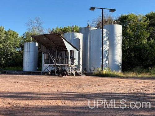 605 E Lead Street, Bessemer, MI, 49911 | Card Image