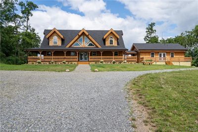 38317 State Route 12e, House other with 7 bedrooms, 5 bathrooms and null parking in Clayton NY | Image 3