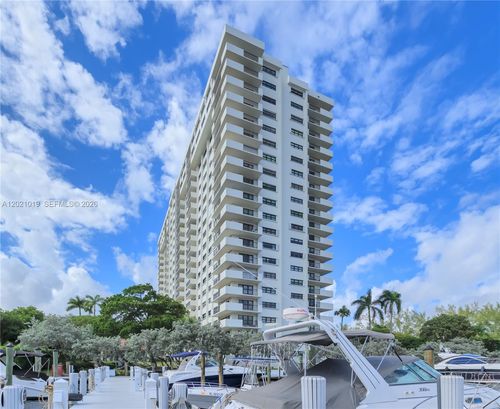 n-2103-3200 Port Royale Dr N, Fort Lauderdale, FL, 33308-7809 | Card Image