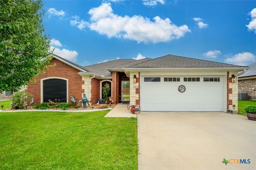 9703 Kaitlyn Dr, Killeen, TX, 76542-6090 | Card Image