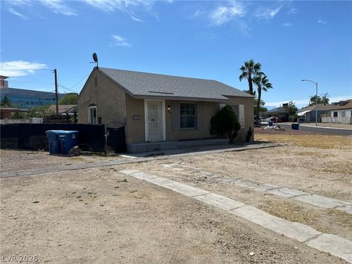 704 Bell Dr, Las Vegas, NV, 89101-2003 | Card Image