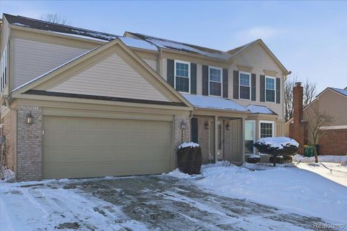 44569 Greenbriar Ct, Van Buren Township, MI, 48111-5141 | Card Image