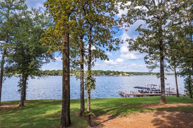 108 E Barker Creek Dr, House other with 3 bedrooms, 2 bathrooms and null parking in Scroggins TX | Image 25
