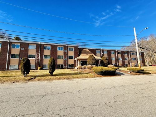 4-15 Willis St, Framingham, MA, 01702-8100 | Card Image