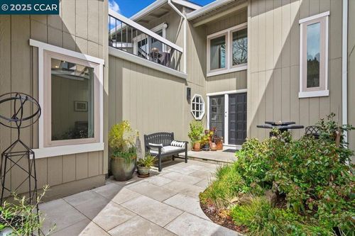 5 Doral Dr, Moraga, CA, 94556-1042 | Card Image