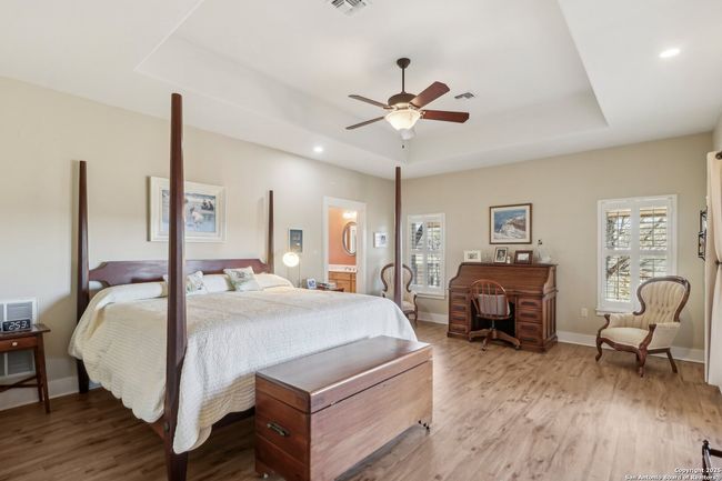 221 Cypress Estates Pkwy, House other with 3 bedrooms, 2 bathrooms and null parking in Ingram TX | Image 18