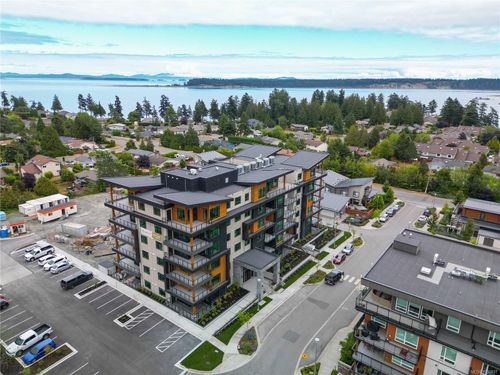 101-2520 Hackett Cres, Saanichton, BC, V8M0C5 | Card Image