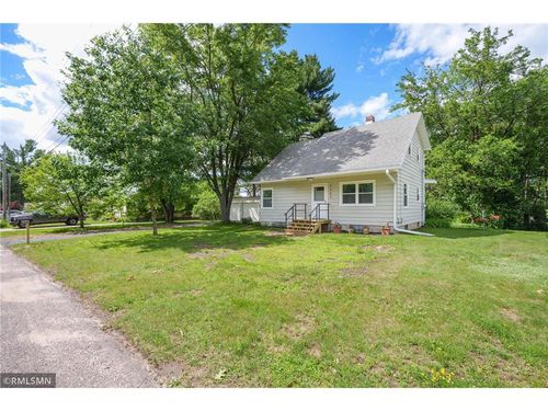 2440 La Salle St, Eau Claire, WI, 54703-1728 | Card Image