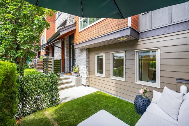 10 - 897 Premier St, Townhouse with 4 bedrooms, 3 bathrooms and 2 parking in North Vancouver BC | Image 21