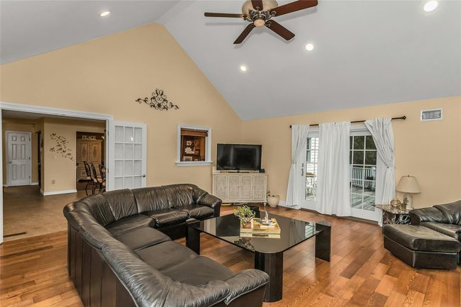 Large Open Living Space with Dual Access to the Backyard | Image 10