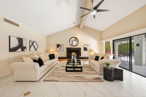 2082 S Madrona Dr, Palm Springs, CA, 92264-9221 | Card Image