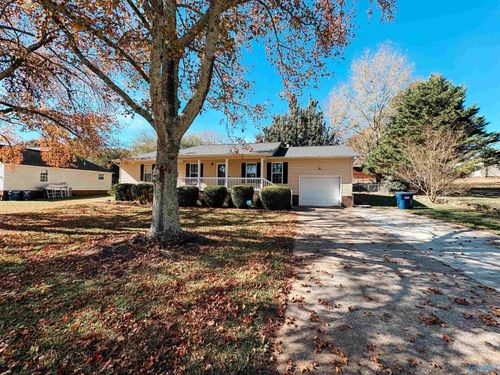 1019 8th St Nw, Arab, AL, 35016-1925 | Card Image