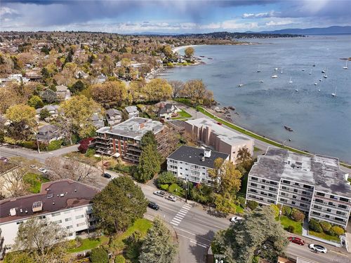 102-1400 Newport Ave, Oak Bay, BC, V8S5K9 | Card Image