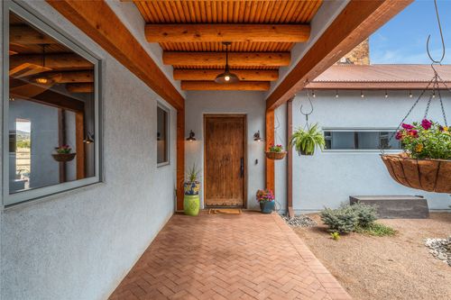 86 Droege Rd, Santa Fe, NM, 87508-5929 | Card Image