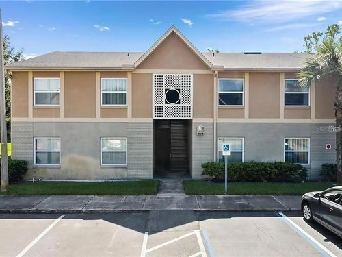 apt-4-9909 Sweepstakes Ln, ORLANDO, FL, 32837-7830 | Card Image