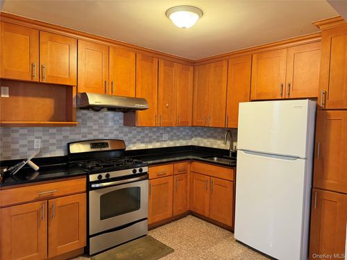 3-fl-13425 59th Ave, Flushing, NY, 11355-5243 | Card Image