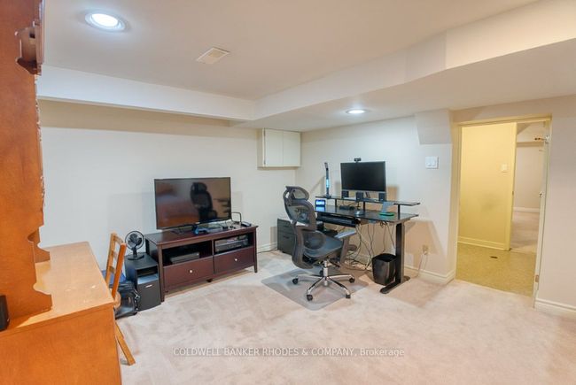 40 Blue Heron Crt, House other with 4 bedrooms, 4 bathrooms and 9 parking in Rockcliffe ON | Image 32