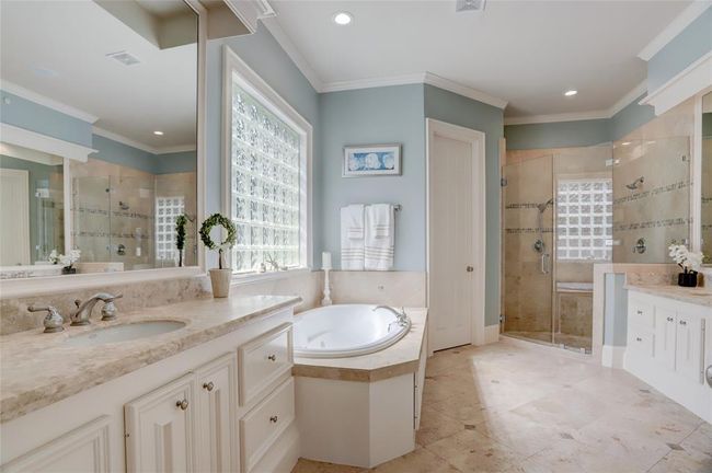 19 Royal Hampton Ct, House other with 5 bedrooms, 5 bathrooms and 3 parking in Sugar Land TX | Image 19