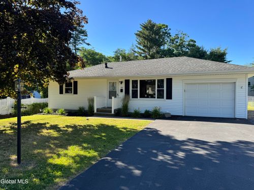 207 Kenwood Ave, Delmar, NY, 12054-2231 | Card Image