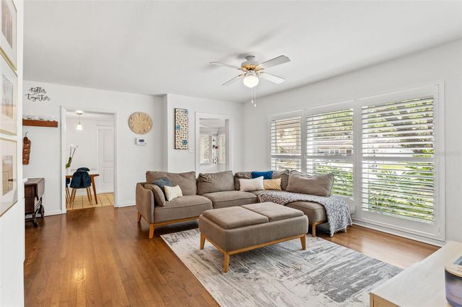 Living | Image 10