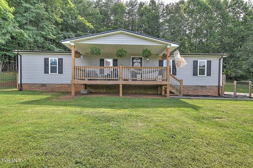 191 Panther Dr, Gate City, VA, 24251-4374 | Card Image