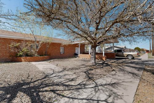 607 & 609 N 6th Street, Belen, NM, 87002 | Card Image