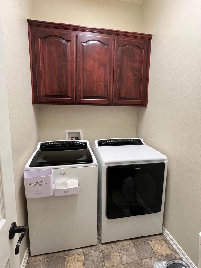 3351 Bennett Laundry 1 | Image 46
