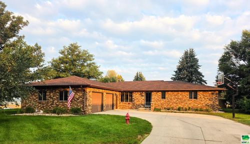 520 Rutland St, Kingsley, IA, 51028-5015 | Card Image