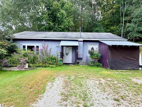 11867 Cedar Run Road, Traverse City, MI, 49684 | Card Image