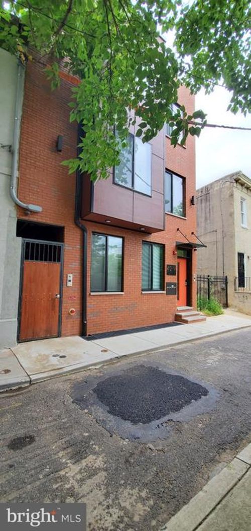 4219 Filbert St, PHILADELPHIA, PA, 19104-5650 | Card Image