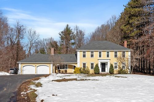 92 Prospect St, Lunenburg, MA, 01462-2040 | Card Image