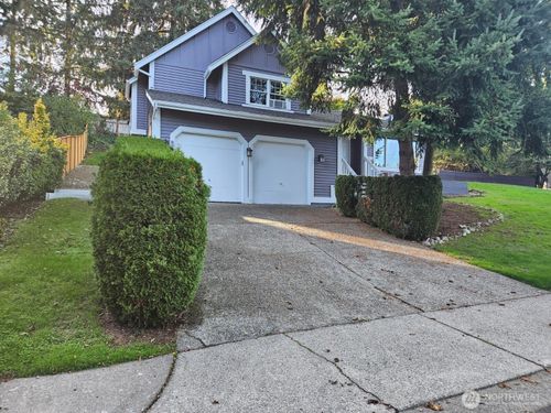 2455 130th Avenue Se, Bellevue, WA, 98005 | Card Image
