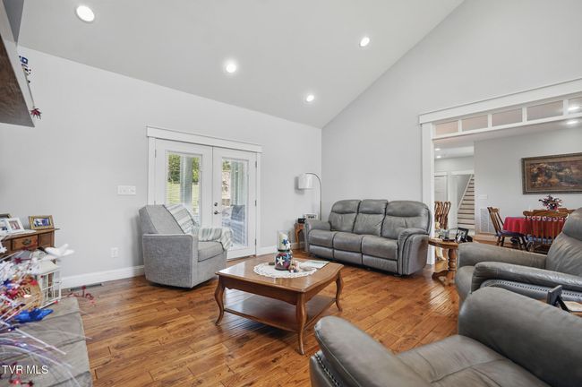 313 Treadway Trl, House other with 3 bedrooms, 3 bathrooms and null parking in Jonesborough TN | Image 13