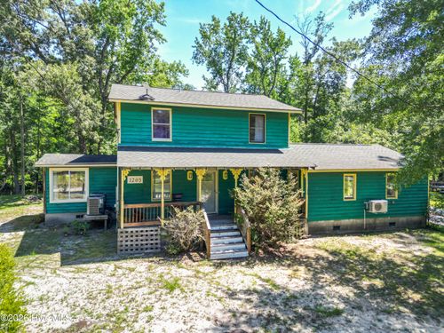 1205 Shelter Creek Dr, Burgaw, NC, 28425-8090 | Card Image