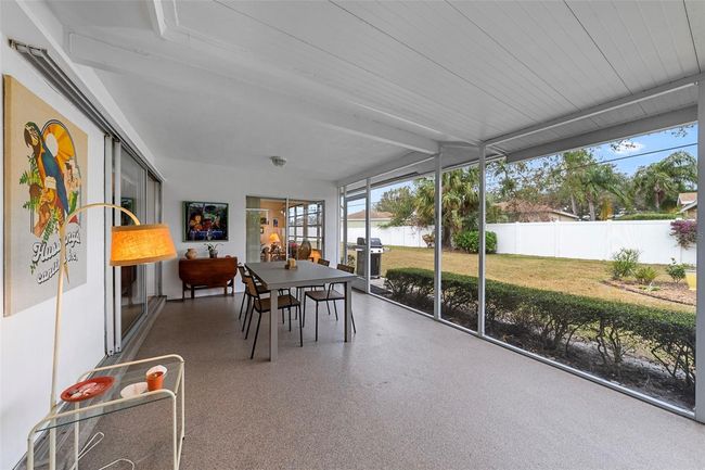 7460 W Country Club Dr N, Condo with 2 bedrooms, 2 bathrooms and null parking in Sarasota FL | Image 36