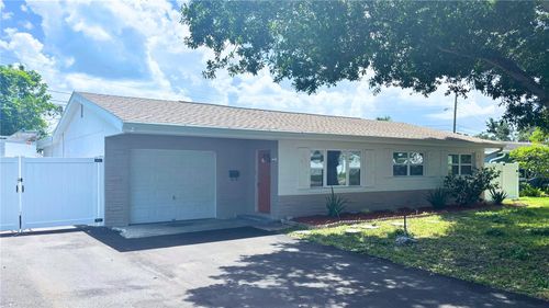 3649 60th St N, ST PETERSBURG, FL, 33710-1733 | Card Image